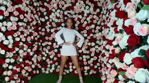 Clara  online show from December 9, 2024, 9:17 am