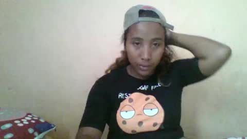 Clarah0123 online show from October 14, 2025, 8:37 am