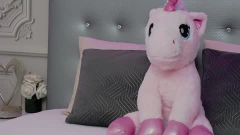 ClaraHazel online show from December 8, 2024, 2:49 am