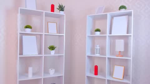 Lora online show from March 25, 2026, 1:44 am