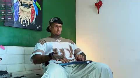 Snapshot of clark__ken chatting on February 18, 2026, 10:06 pm Juanpaindependent model online show from February 18, 2026, 10:06 pm