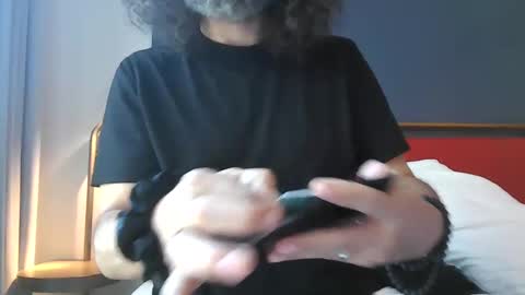 Snapshot of clarkbent2 chatting on October 1, 2025, 12:11 pm clarkbent2 online show from October 1, 2025, 12:11 pm