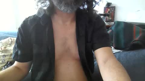 Snapshot of clarkbent2 chatting on October 26, 2025, 2:23 pm clarkbent2 online show from October 26, 2025, 2:23 pm