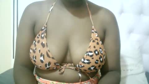 classy_zoey online show from February 13, 2026, 9:38 am