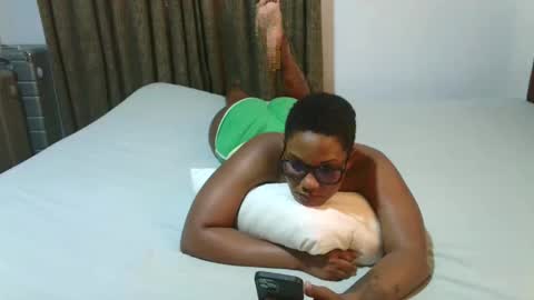 Snapshot of classyhornybabe chatting on January 3, 2025, 11:14 am Angel online show from January 3, 2025, 11:14 am