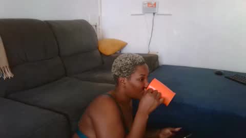 Snapshot of classyhornybabe chatting on September 16, 2025, 4:35 am Angel online show from September 16, 2025, 4:35 am