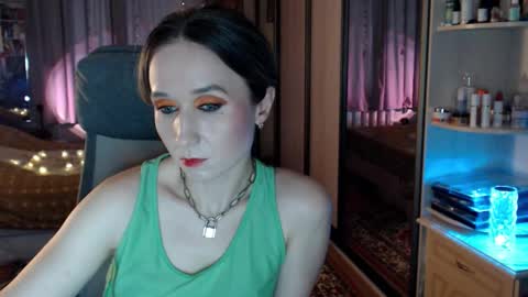 classyinna online show from November 27, 2025, 8:38 am