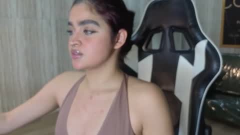 Clementine online show from September 20, 2025, 2:56 am