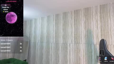 Clementine online show from October 3, 2025, 11:51 am