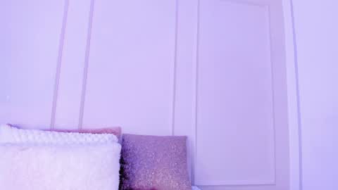 . Cleo Jhonson . online show from January 19, 2025, 7:57 am