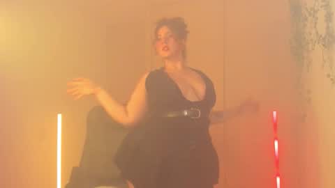 Cleopatra online show from March 3, 2026, 11:43 pm