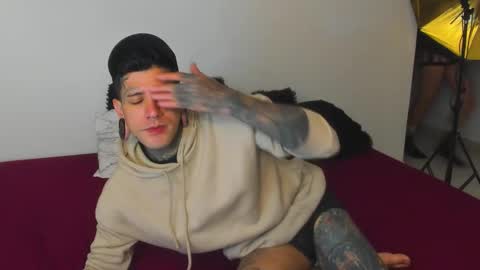 cleo y maikol online show from October 21, 2025, 2:34 am