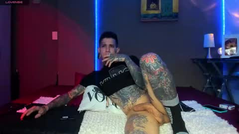 cleo y maikol online show from March 21, 2026, 6:07 am