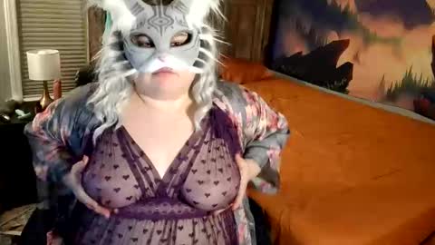 Cleo the Desert Kitten online show from December 23, 2025, 2:09 am