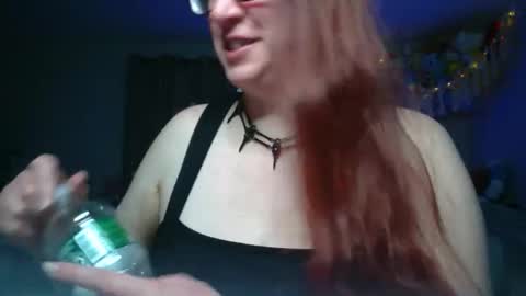 Kate online show from November 30, 2025, 11:42 pm