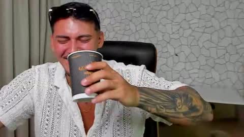 Snapshot of clintmasterss chatting on August 1, 2026, 7:40 am ClintMasterss online show from August 1, 2026, 7:40 am