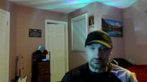 Snapshot of clintwood12 chatting on May 8, 2026, 2:06 am chad online show from May 8, 2026, 2:06 am