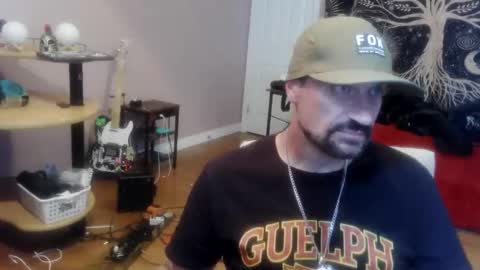 Snapshot of clintwood12 chatting on June 7, 2026, 5:27 pm chad online show from June 7, 2026, 5:27 pm