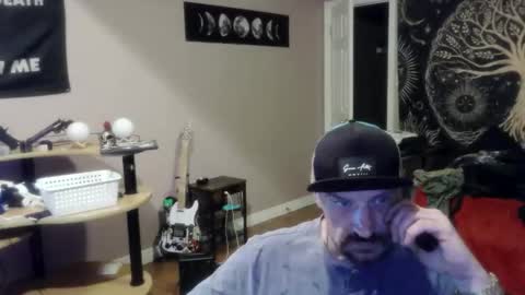 Snapshot of clintwood12 chatting on June 8, 2026, 2:56 am chad online show from June 8, 2026, 2:56 am