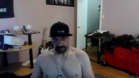 Snapshot of clintwood12 chatting on June 8, 2026, 4:18 pm chad online show from June 8, 2026, 4:18 pm