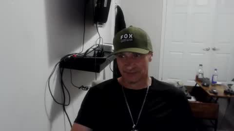 Snapshot of clintwood12 chatting on June 11, 2026, 2:22 am chad online show from June 11, 2026, 2:22 am