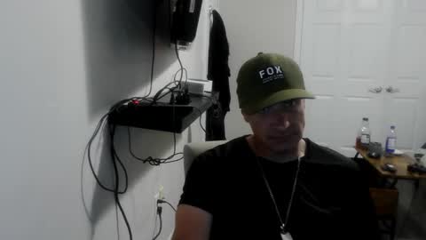 Snapshot of clintwood12 chatting on June 11, 2026, 2:53 am chad online show from June 11, 2026, 2:53 am