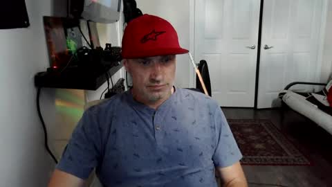 Snapshot of clintwood12 chatting on June 20, 2026, 6:33 pm chad online show from June 20, 2026, 6:33 pm