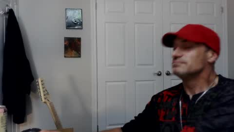 Snapshot of clintwood12 chatting on July 19, 2026, 7:34 am chad online show from July 19, 2026, 7:34 am