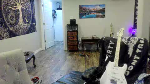 Snapshot of clintwood12 chatting on July 31, 2026, 2:22 am chad online show from July 31, 2026, 2:22 am