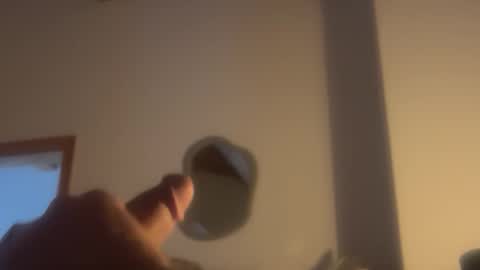 clitoliker online show from November 27, 2025, 8:05 am