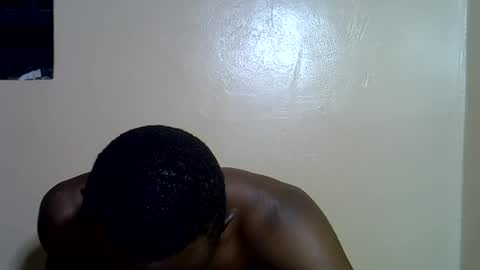 Snapshot of clive_damian chatting on June 14, 2026, 2:35 am clive_damian online show from June 14, 2026, 2:35 am