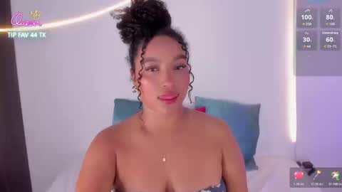 cloe_25 online show from February 19, 2026, 10:39 pm