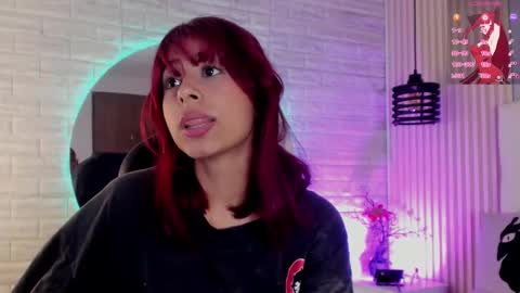 Cloe online show from December 2, 2024, 6:43 pm