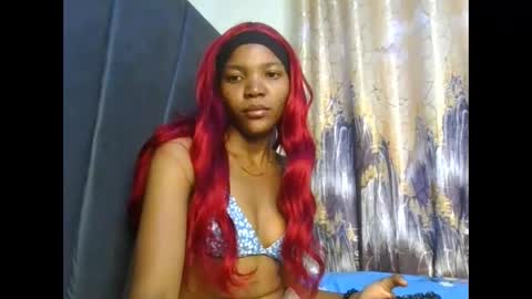 Cloe online show from November 3, 2025, 7:42 am