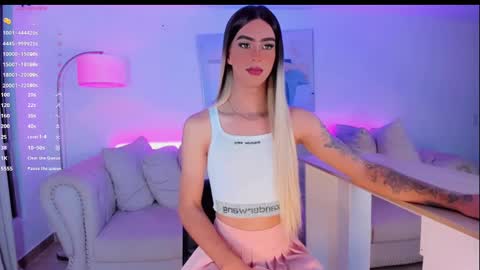 Snapshot of cloe_reminton_ chatting on January 18, 2025, 7:07 am CLOE REMINTON online show from January 18, 2025, 7:07 am