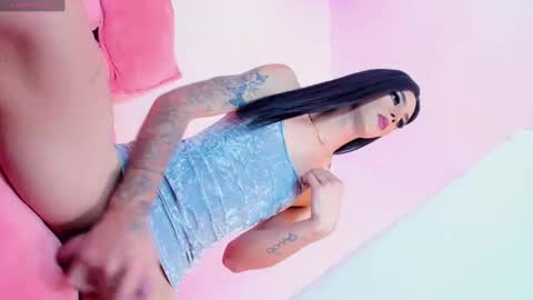 Snapshot of cloe_reminton_ chatting on February 14, 2025, 4:15 am CLOE REMINTON online show from February 14, 2025, 4:15 am