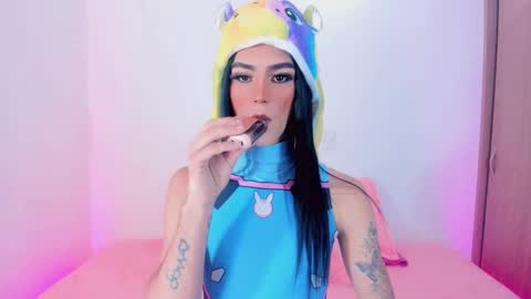 Snapshot of cloe_reminton_ chatting on March 9, 2025, 3:43 am CLOE REMINTON online show from March 9, 2025, 3:43 am