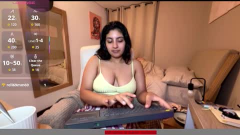 Snapshot of cloe_small08 chatting on October 13, 2025, 4:34 am cloe small online show from October 13, 2025, 4:34 am