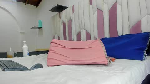 Cloe  Stanfort online show from January 21, 2025, 10:19 pm