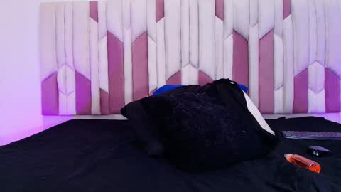 Cloe  Stanfort online show from October 31, 2025, 7:26 pm