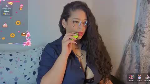Snapshot of cloebunny_ chatting on July 6, 2026, 1:57 am Cloe Bunny online show from July 6, 2026, 1:57 am