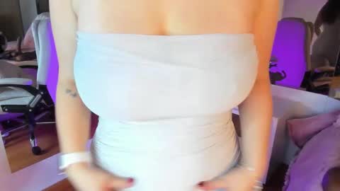 cloeecoopererer online show from March 3, 2026, 11:38 am