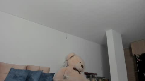 Snapshot of cloekatz_ chatting on May 10, 2026, 3:06 pm Cloe Katz online show from May 10, 2026, 3:06 pm
