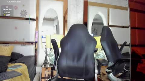 Snapshot of cloerodriguez chatting on March 11, 2025, 6:19 pm ---Cloe--- online show from March 11, 2025, 6:19 pm