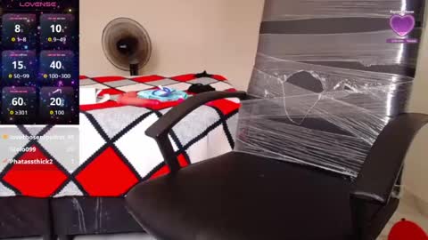 cloey_katherim online show from June 19, 2026, 3:38 pm