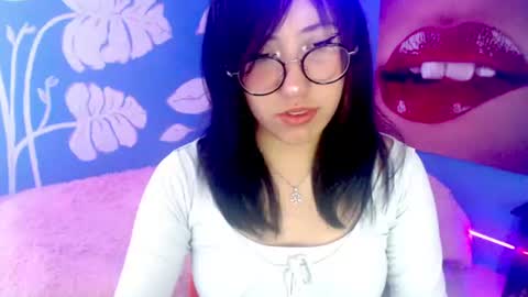 Snapshot of cloud_eli chatting on June 17, 2026, 11:23 am Elizabeth online show from June 17, 2026, 11:23 am