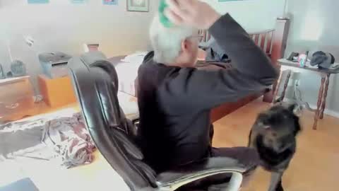 cloudalert62 online show from February 5, 2025, 9:18 pm