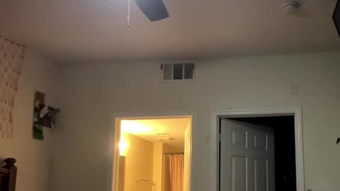 Cloudy Dayz online show from November 30, 2025, 11:53 pm