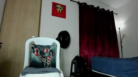Snapshot of cloudy_pigdude chatting on June 12, 2026, 4:11 am CRISTIAN online show from June 12, 2026, 4:11 am