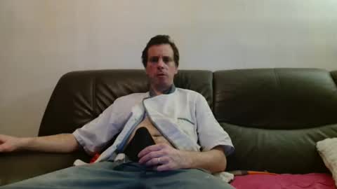 clouplefun online show from December 19, 2025, 7:26 am